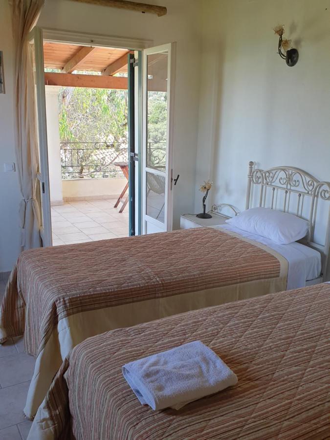 Olive Villas Anapaftíria Buitenkant foto