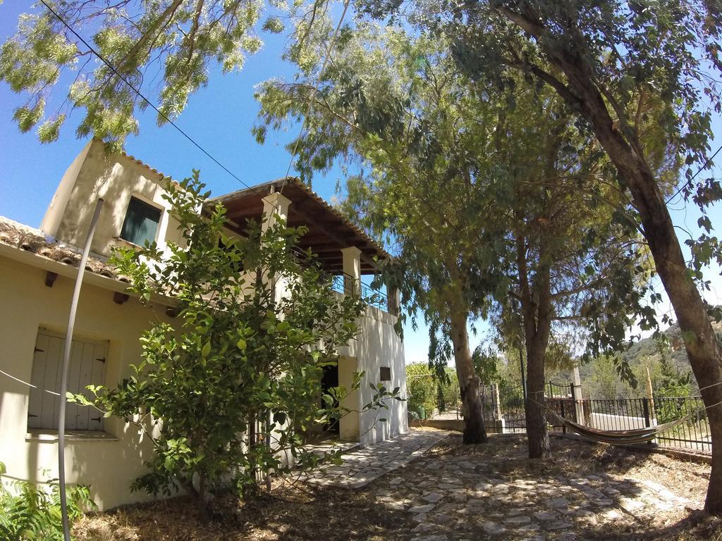 Olive Villas Anapaftíria Buitenkant foto