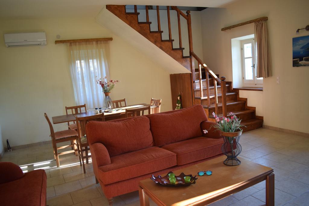 Olive Villas Anapaftíria Buitenkant foto
